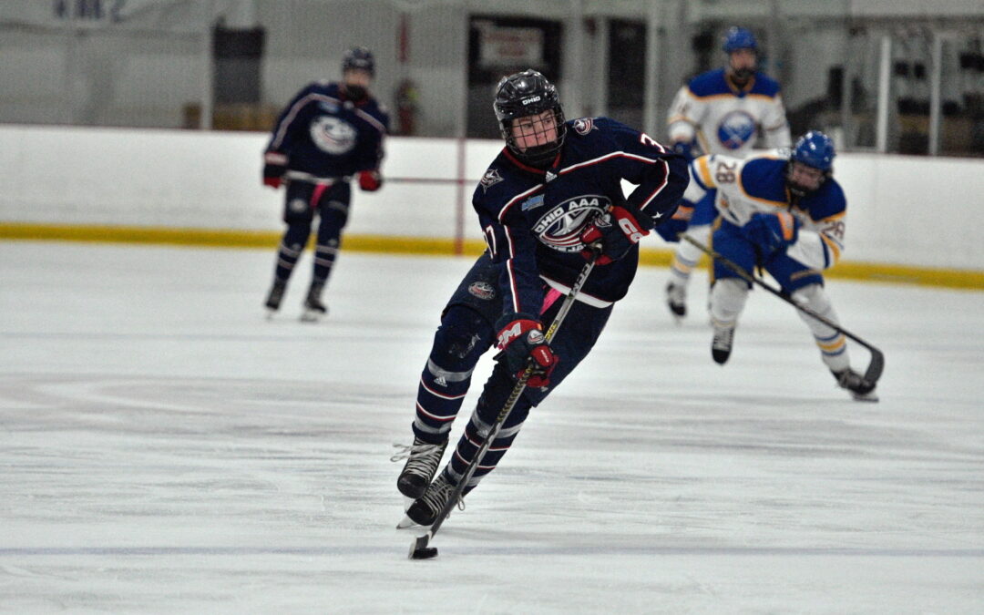 Forward Colin Dustin Signed to Tender