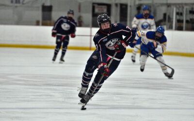 Forward Colin Dustin Signed to Tender